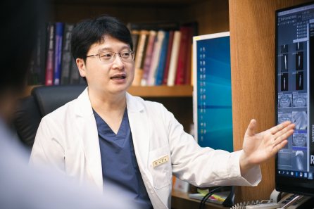 [뉴스] 임플란트, 이젠 디지털로 식립 받을 수 있다고?